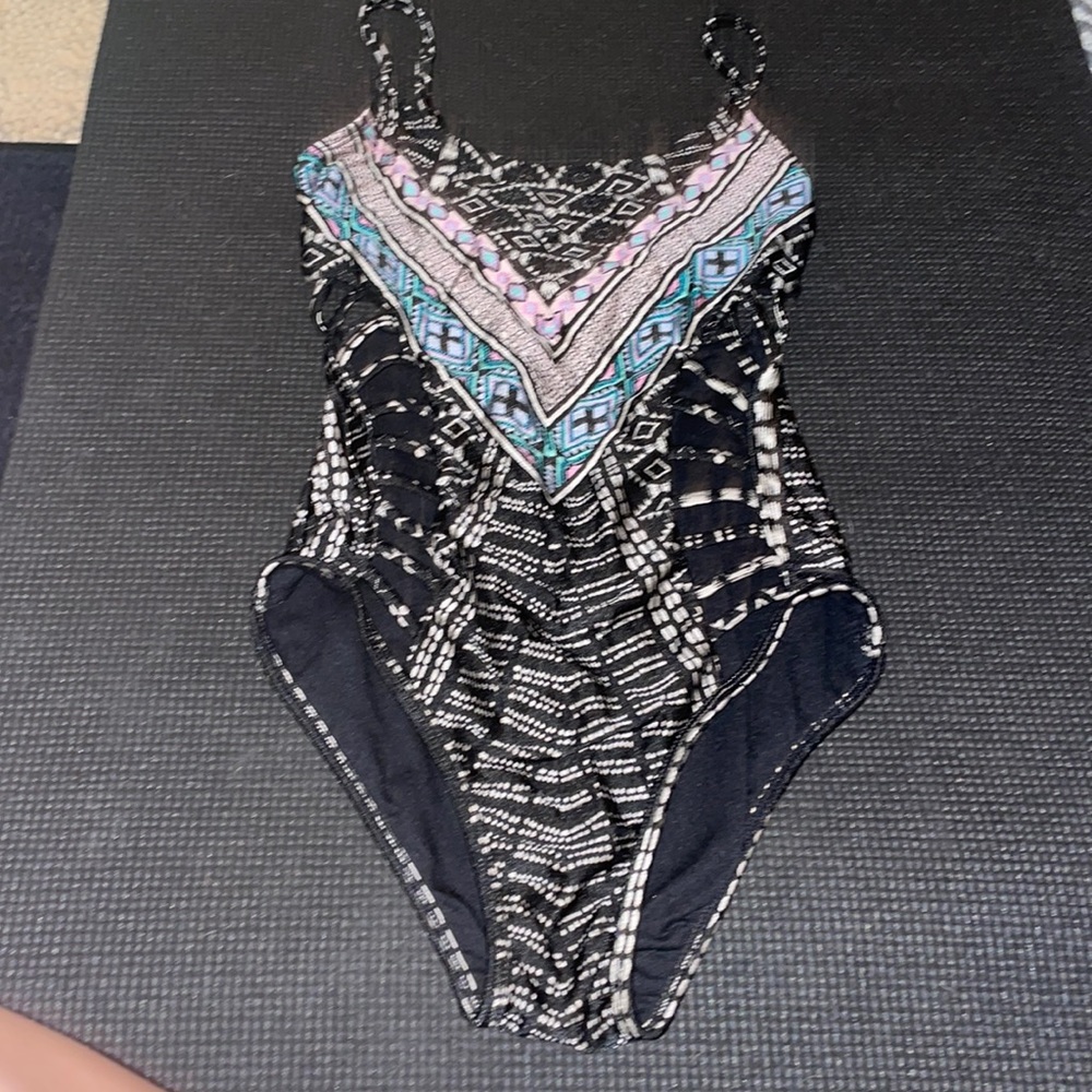 Cute pattern one piece swimsuit